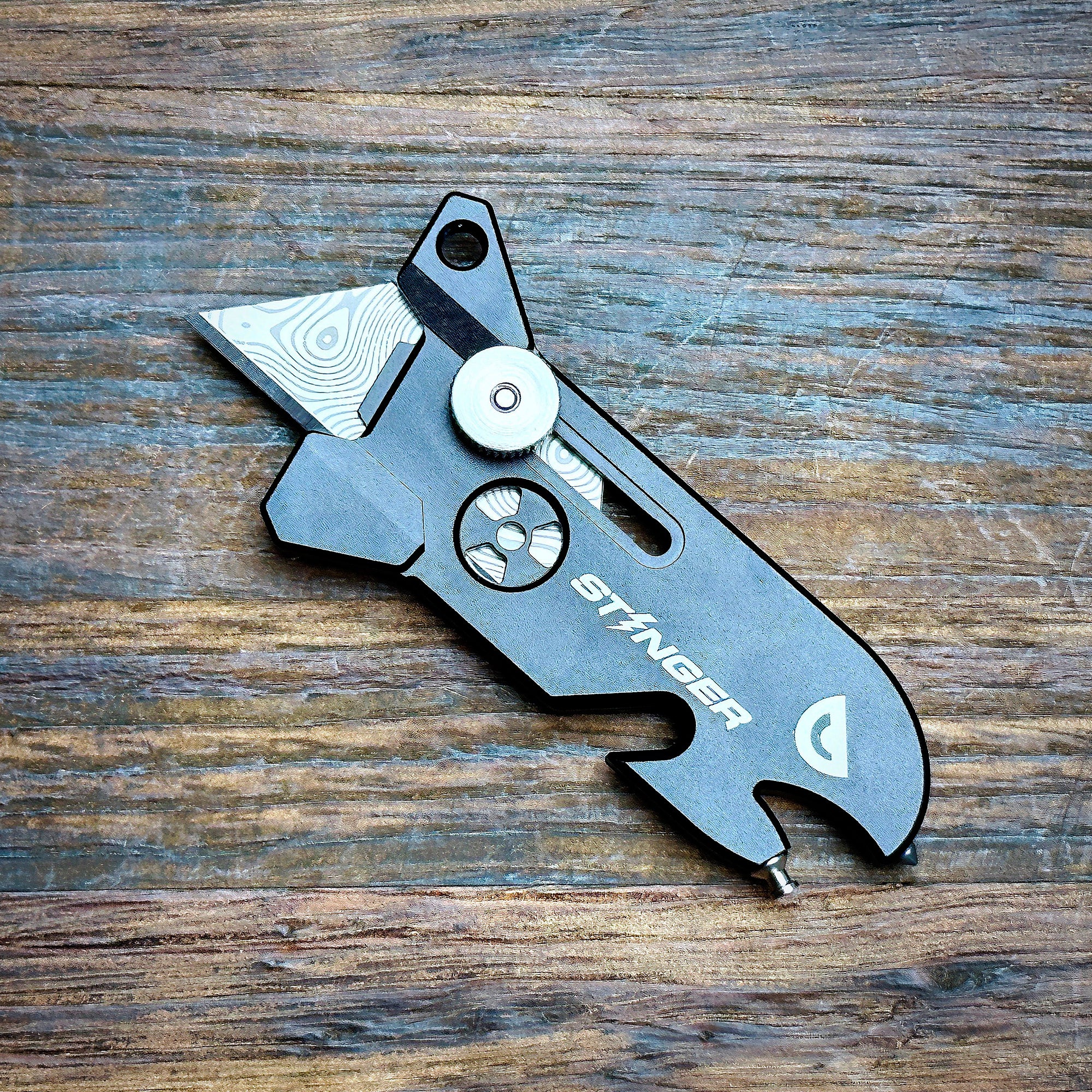 Stinger Keychain Pocket Knife, Utility Knife, Car Window Braker